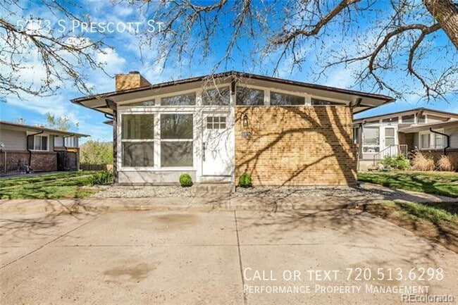 property at 5373 S Prescott St