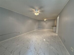 4225 E Michigan St in Orlando, FL - Building Photo - Building Photo