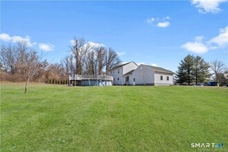 84 Brookside Cir in Windsor, CT - Building Photo - Building Photo