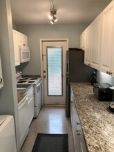 1051 SE 14th Pl, Unit Seasonal Rental in Fort Lauderdale, FL - Building Photo - Building Photo