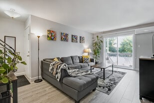 1539 De Gentilly Av in Chambly, QC - Building Photo