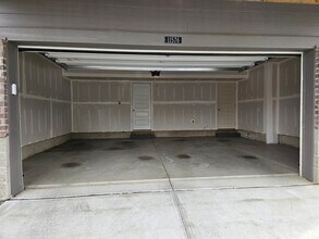 11576 Fulham St in Carmel, IN - Building Photo - Building Photo