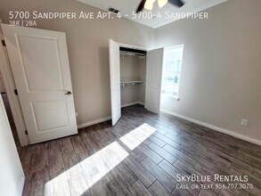 5700 Sandpiper Ave in Alton, TX - Building Photo - Building Photo