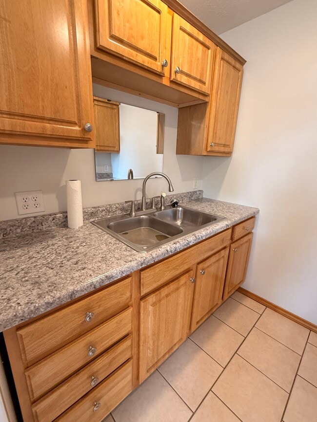 1106 W Farmer St, Unit 1106 in Ozark, MO - Building Photo - Building Photo