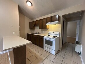 300 Pleasant St in Hinesville, GA - Building Photo - Building Photo