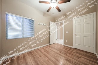 6535 E Superstition Springs Blvd in Mesa, AZ - Building Photo - Building Photo