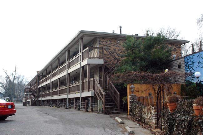 Crescent Terrace Apartments in Louisville, KY - Building Photo - Building Photo