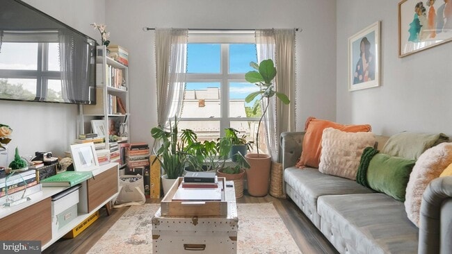 1111 Orren St NE, Unit 407 in Washington, DC - Building Photo - Building Photo