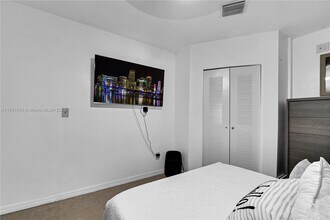 5801 NW 113th Terrace in Hialeah, FL - Building Photo - Building Photo