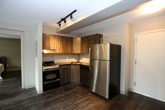 Live 501 in Baltimore, MD - Building Photo - Interior Photo