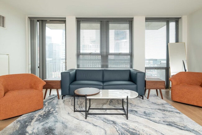 677-679-679 Washington St