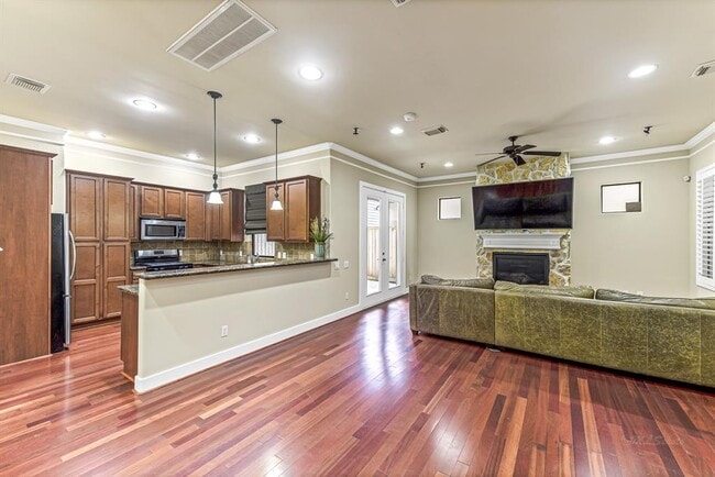 11022 Robin Hood Ct in Houston, TX - Building Photo - Building Photo