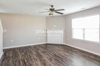 1713 Eastway Dr in Dallas, NC - Building Photo - Building Photo