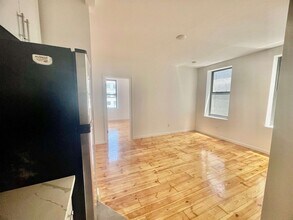 35 Rock St in Jersey City, NJ - Building Photo - Building Photo