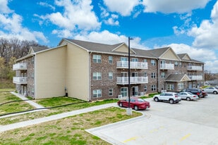 Cottage Bluff Apartments in Clinton, IA - Building Photo