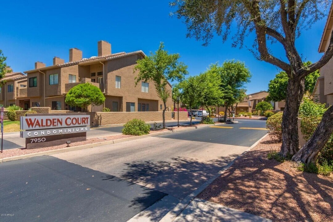7950 E Starlight Way in Scottsdale, AZ - Building Photo
