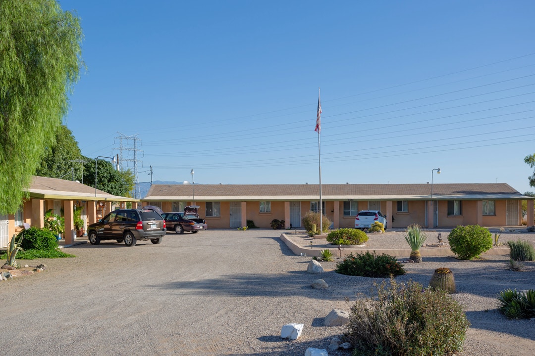 Ben Val Apartments in Tucson, AZ - Building Photo