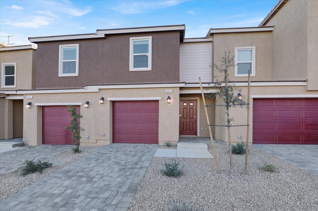 10907 Heatherford Ave in Las Vegas, NV - Building Photo