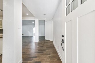 210 Gentilly Dr in Katy, TX - Building Photo - Building Photo