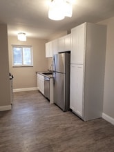 1 Glen Elm Dr in Pittsburgh, PA - Foto de edificio - Building Photo