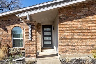 5152 N Colony Blvd in The Colony, TX - Building Photo