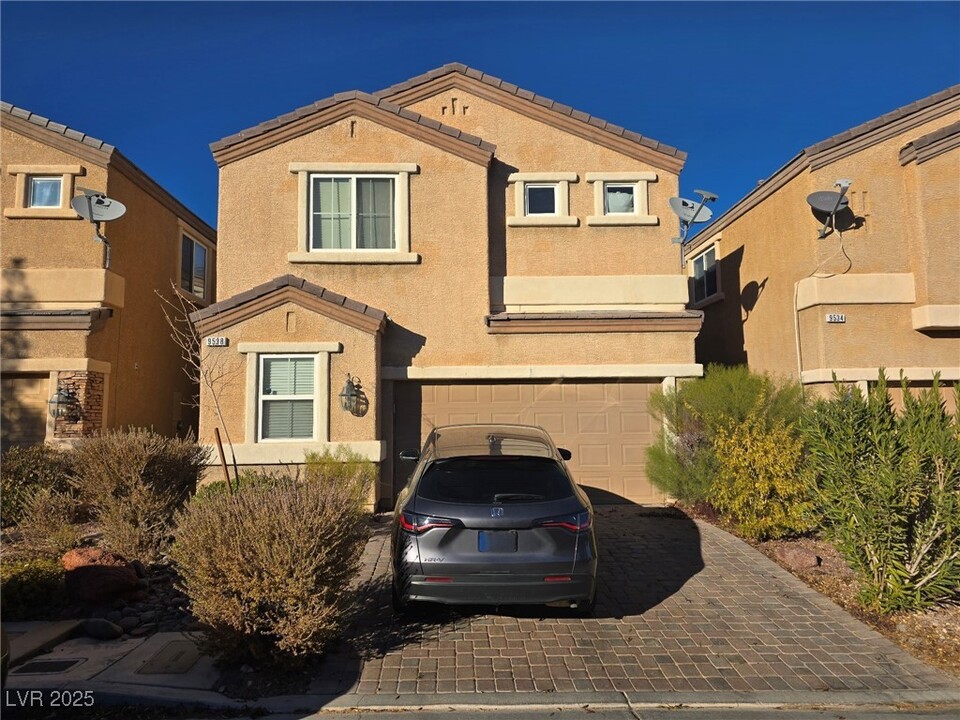 9538 Van Halen Ln in Las Vegas, NV - Building Photo