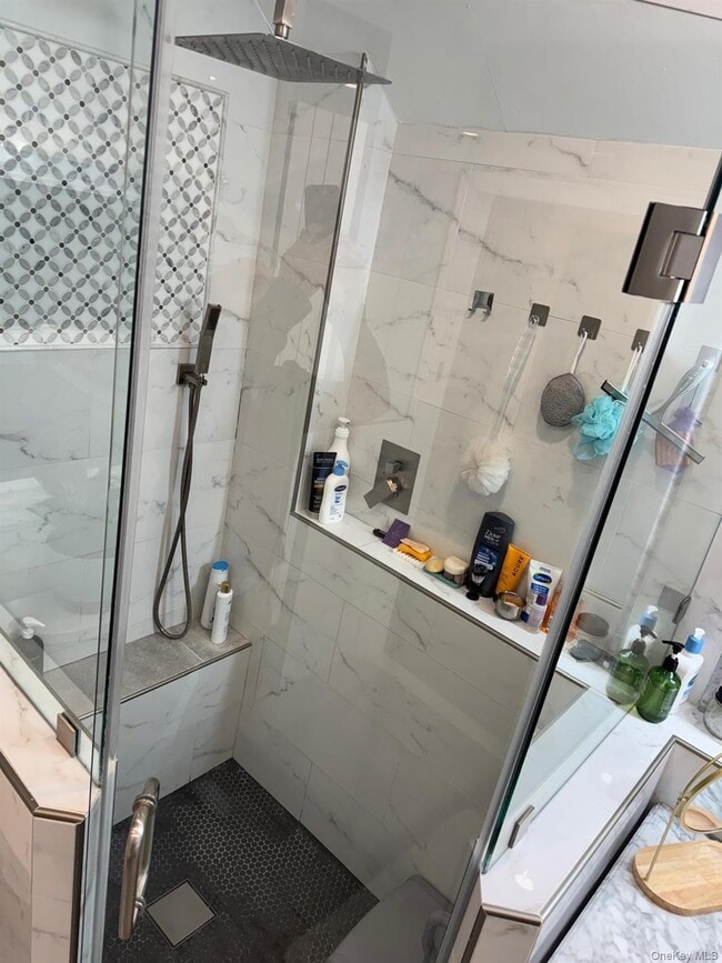 48 Jefferson Rd in Farmingdale, NY - Building Photo - Building Photo