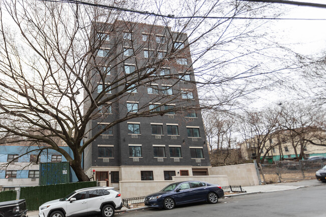 167th St in Bronx, NY - Building Photo - Building Photo