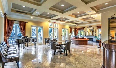 220 W Flamingo Rd in Las Vegas, NV - Building Photo - Building Photo