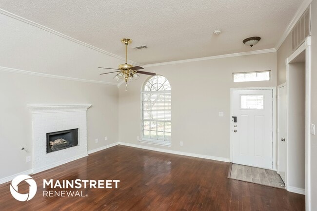 501 Brazos St in Forney, TX - Foto de edificio - Building Photo