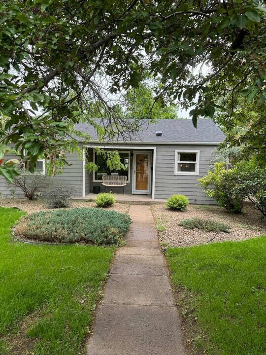 620 Cowan St in Fort Collins, CO - Building Photo