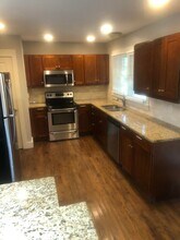 2062 Bencal Dr SE in Atlanta, GA - Building Photo - Building Photo