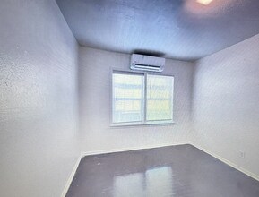 2805 Carter St in Dallas, TX - Foto de edificio - Building Photo