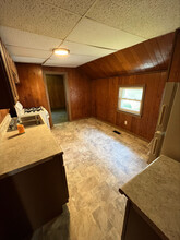 43 S Walnut St, Unit 2 in Akron, OH - Foto de edificio - Building Photo