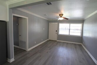 1207 Trimm Ave in Pasadena, TX - Building Photo - Building Photo