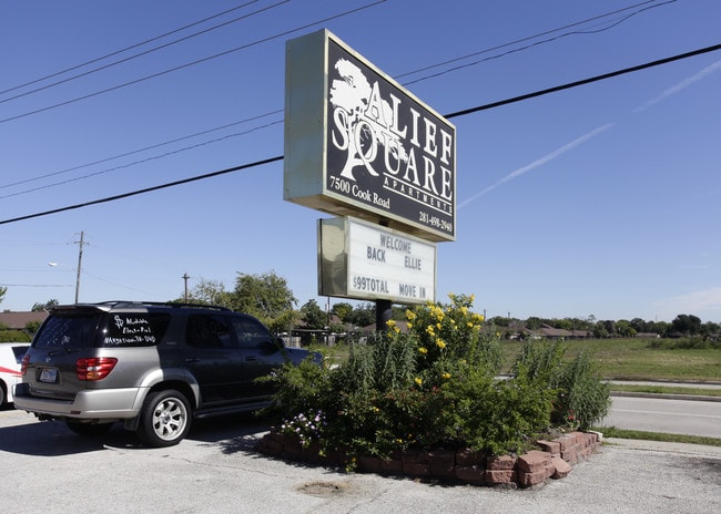 Alief Square in Houston, TX - Building Photo - Building Photo