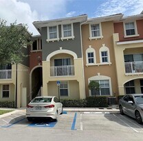 10855 NW 88th Ter, Unit 201 in Doral, FL - Building Photo