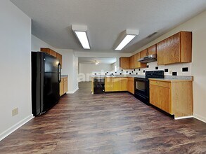 2192 Olympia Dr in Franklin, IN - Foto de edificio - Building Photo