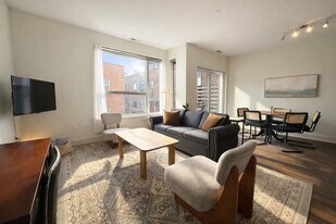 1040 N Cass St, Unit SI ID1379057P in Milwaukee, WI - Building Photo