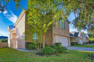 6034 Starbrook Creek Dr in Katy, TX - Foto de edificio - Building Photo