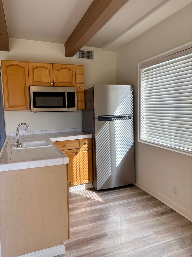 property at 535 Loma Vista St