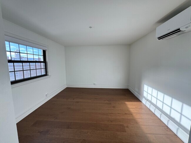 1137 Massachusetts Ave, Unit 505 in Cambridge, MA - Foto de edificio - Building Photo