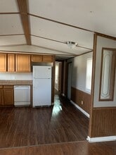 502 Kayla St in Oak Grove, KY - Building Photo - Building Photo