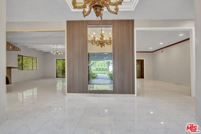 11410 Canton Dr in Los Angeles, CA - Building Photo - Building Photo