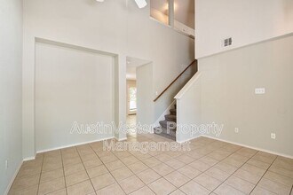 808 Flatters Way in Pflugerville, TX - Building Photo - Building Photo