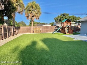 1810 Elizabeth St in Melbourne, FL - Foto de edificio - Building Photo