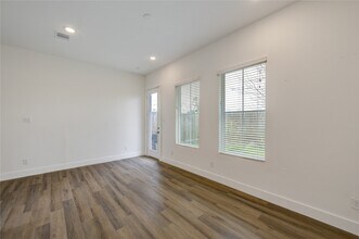 2906 Stevens St in Houston, TX - Building Photo - Building Photo