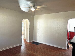 1841 N Jeanette Ave in Wichita, KS - Building Photo - Building Photo