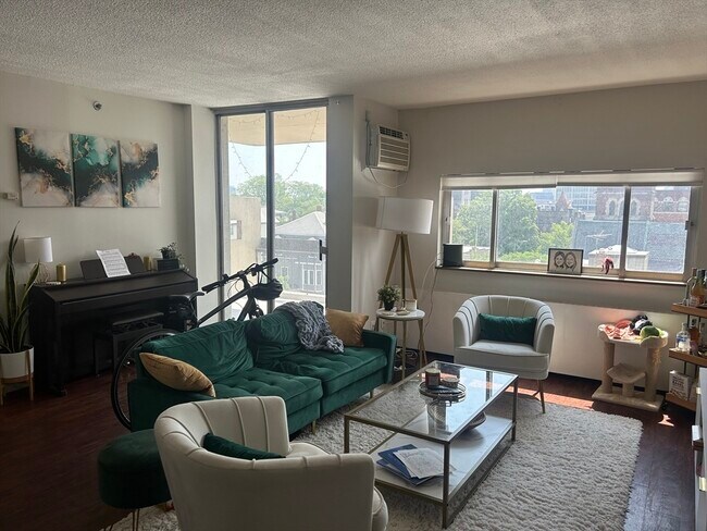property at 872 Massachusetts Ave
