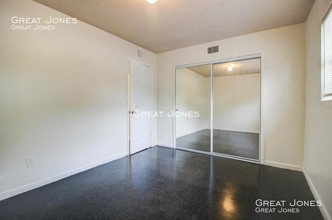 8306 N 13th St-Unit -B in Tampa, FL - Building Photo - Building Photo
